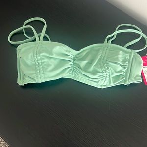 NWT * Xhilaration Green Swimsuit Top Size Medium